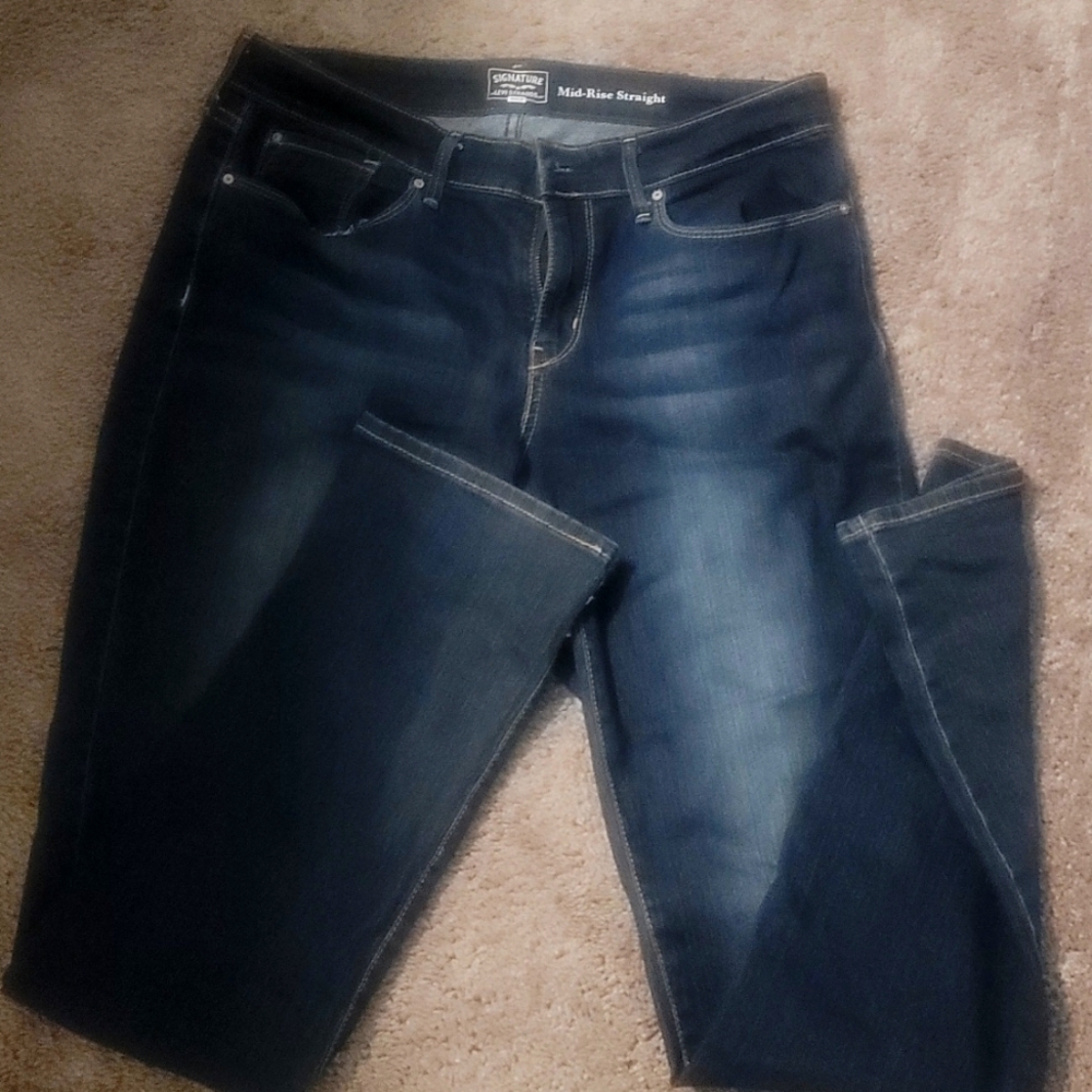 Signature Levi Strauss Gold mid-Rise straight size 12 long